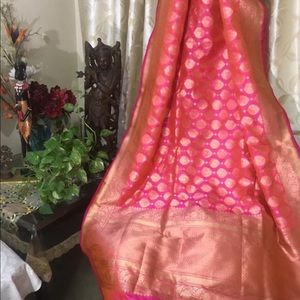 Dual tone pink and orange Benarasi pure silk saree